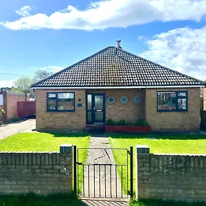 Early Sunrise - Entire House In , Withernsea United Kingdom