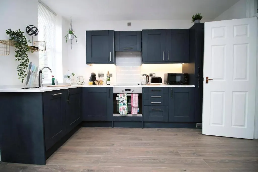 16 North Road Flat 4 By Mia Living Free Parking On Site Apartment Cardiff United Kingdom